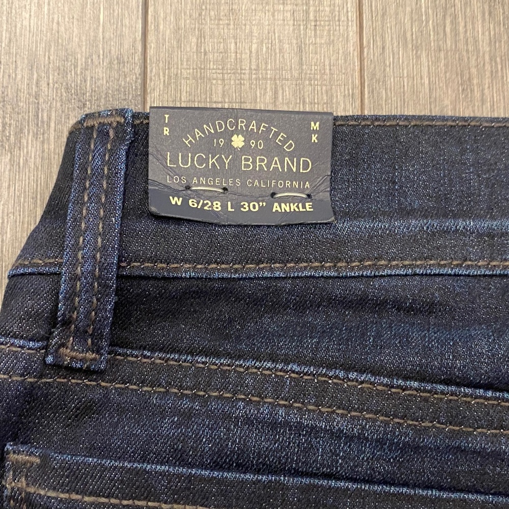 🎉Host Pick! 🎉Lucky Brand Brooke Skinny Ankle Jeans - Picture 10 of 14